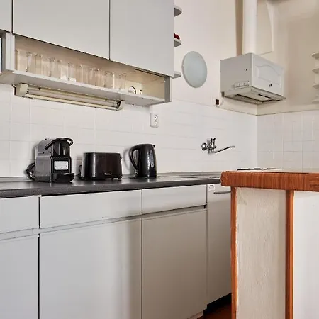 Cozy Flat In New Town By Days * Prag